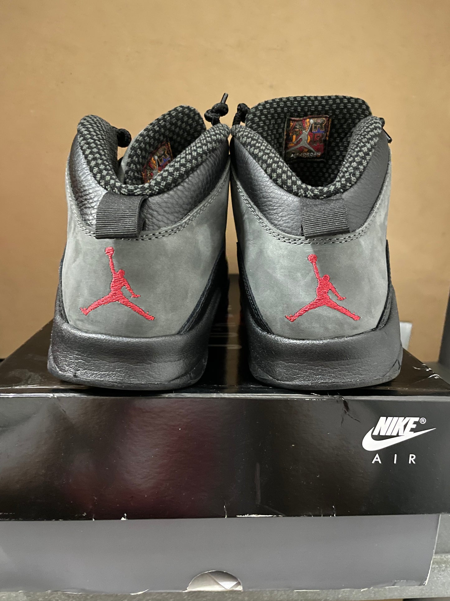 Air Jordan 10 “Shadow” (Pre-Owned)