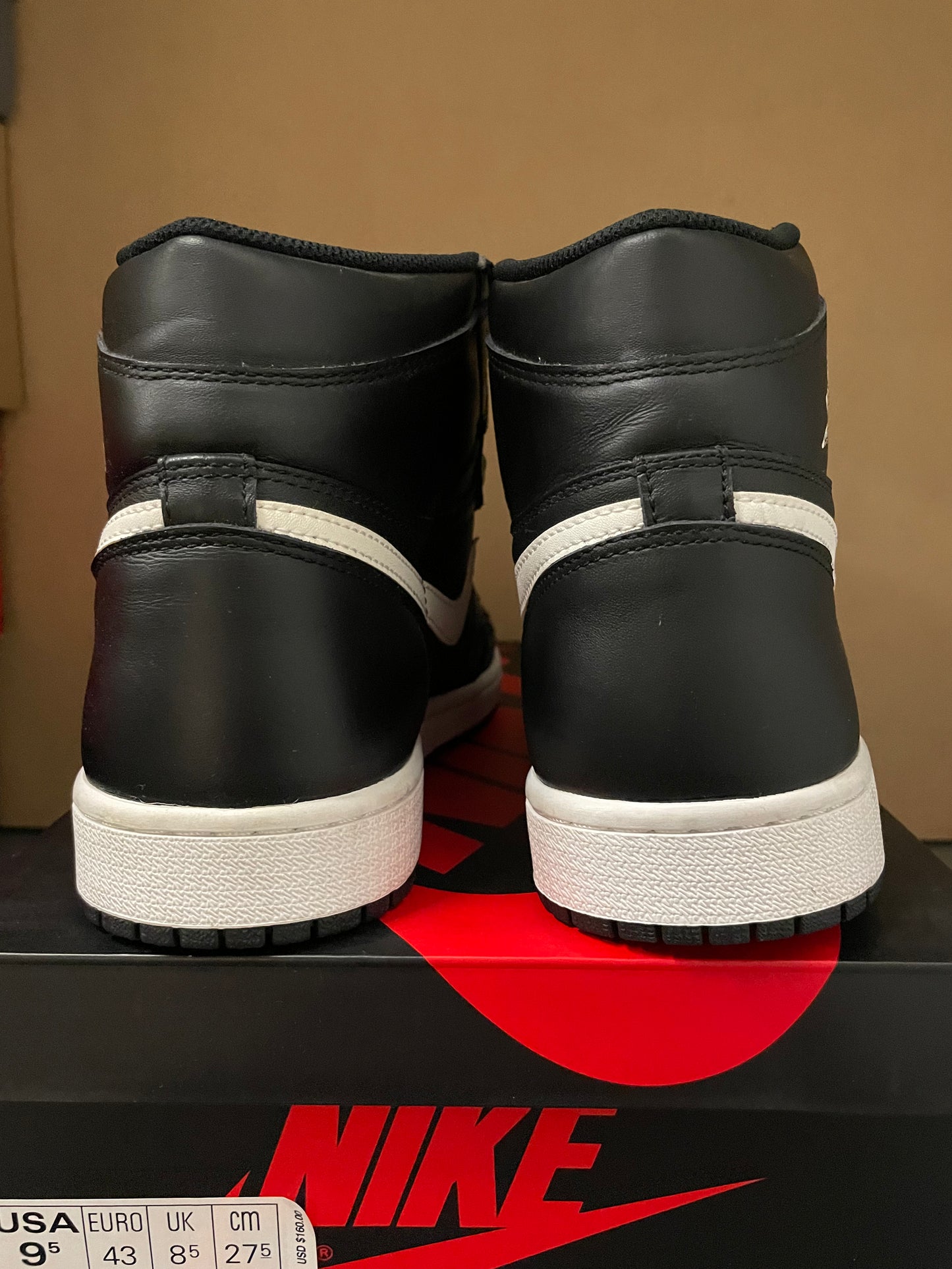 Air Jordan 1 “Yin Yang Black” (Pre-Owned)