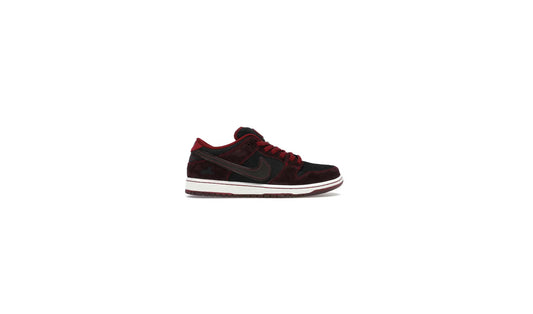Nike SB Dunk Low Riot Skate Shop