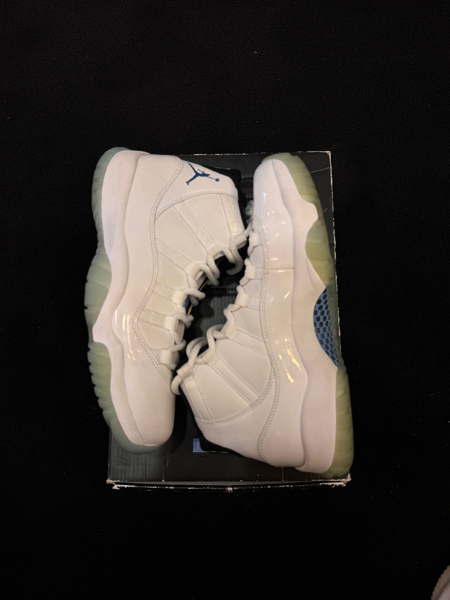 Air Jordan 11 High Legend Blue (USED)