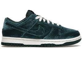 Nike Dunk Low "Atomic Teal" (W)