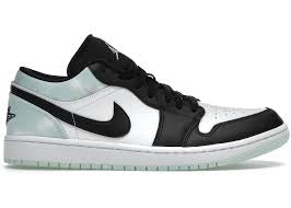Jordan 1 Low SE “Tie-Dye”